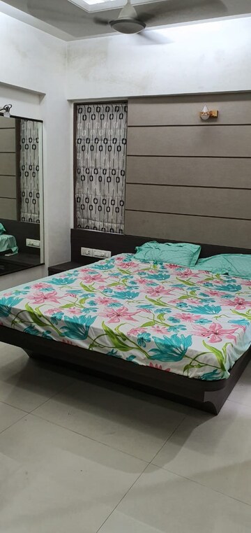 Bedroom in 2.5 BHK Apartment at Prakruti Pearl, Ghodbunder Road – for Rent