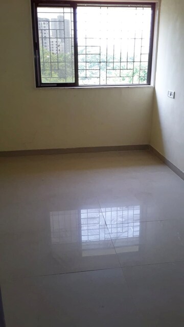 Room in 1 RK Apartment at Om CHS Borivali, Borivali West – for Rent