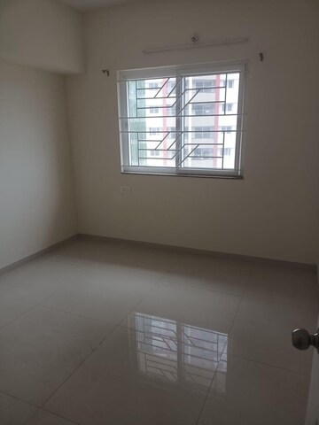 Room in 2 BHK Apartment at Avon Vista, Balewadi – for Rent