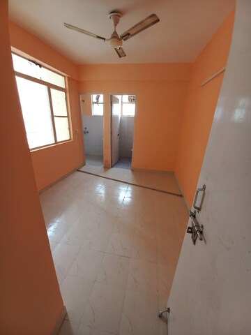 Room in 1 BHK Apartment at Ninex RMG Residency, Sector 37c – for Rent