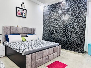 Bedroom in 6+ BHK Independent House at RWA Apartments Sector 40, Sector 40 – for Sale