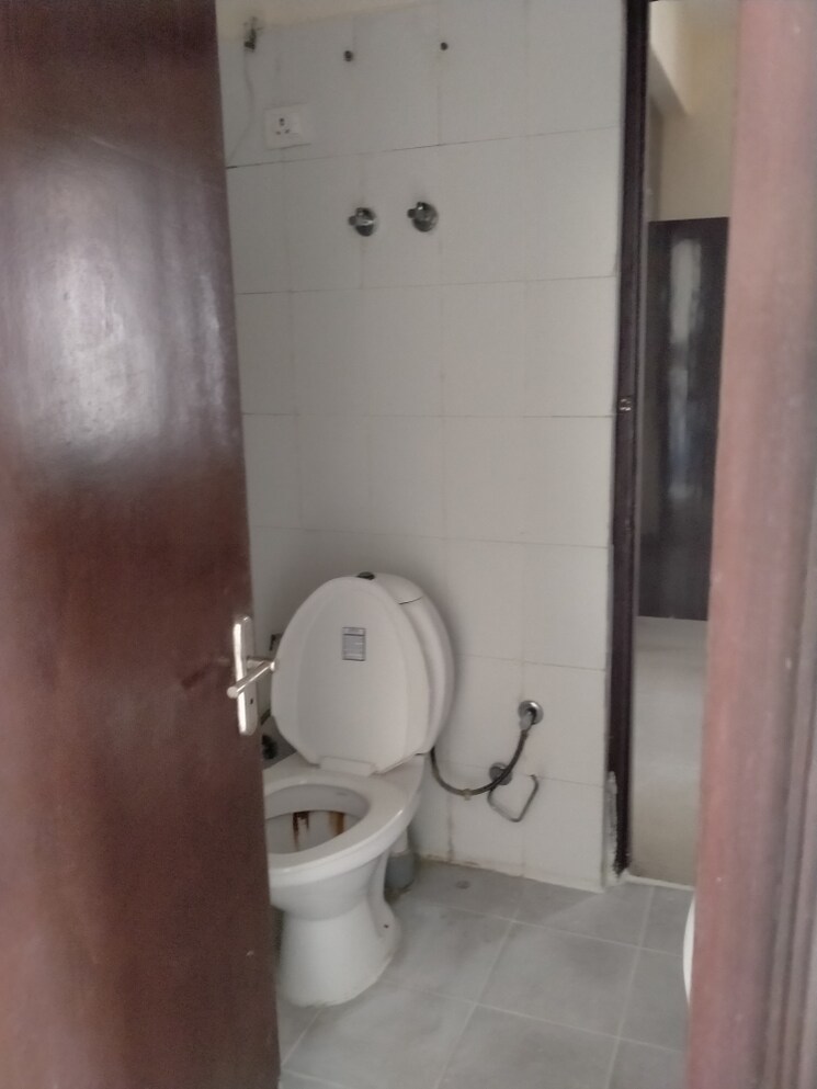 Bathroom, today-ridge-residency 2 Bedroom 632 Sq.Ft. Apartment In Sector 135 Noida 9155900