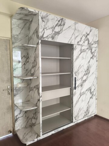 Bathroom in 4 BHK Apartment at Imperia Esfera, Sector 37c – for Rent
