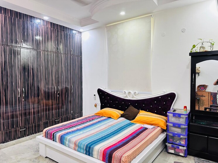 Bedroom, rwa-apartments-sector-40 3 Bedroom 450 Sq.Mt. Independent House In Sector 40 Noida 9155907