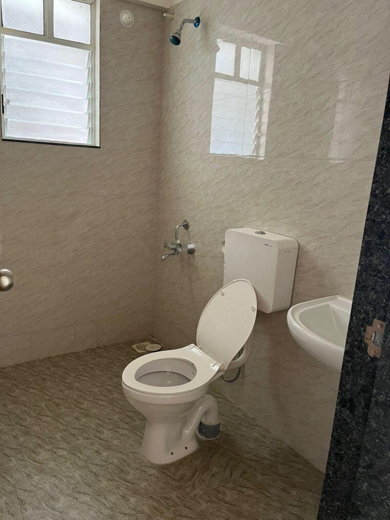 Bathroom, vtp-hilife 1 Bedroom 380 Sq.Ft. Apartment In Wakad Pune 9155926