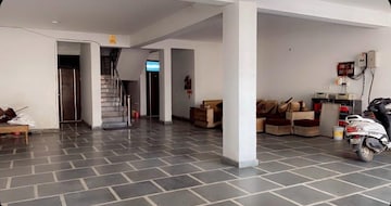 Parking in  Pg at Mohyal Colony – for Rent