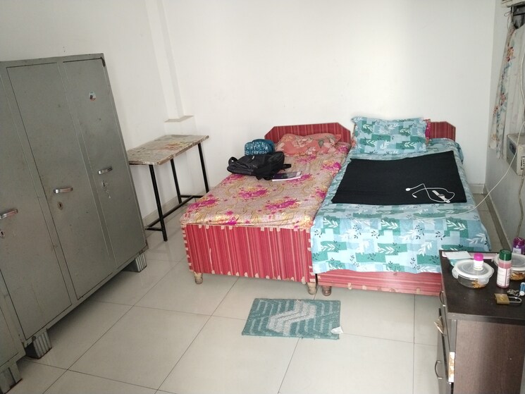 Bedroom, mohyal colony Pg For Girls In Mohyal Colony 9155990