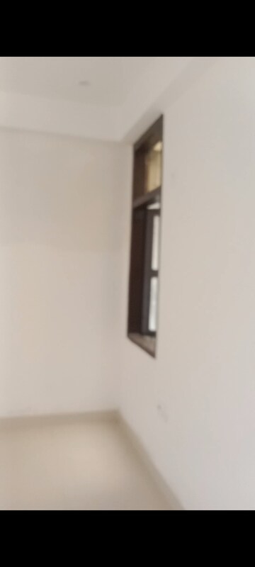 Furnished Amenities in 1 RK Builder Floor at Saket – for Rent