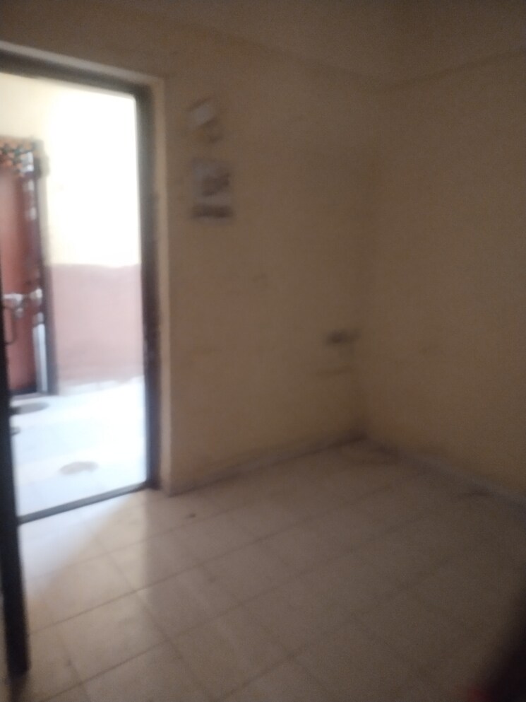 Room, angolimala-chs 1 RK 320 Sq.Ft. Apartment In Kurla East Mumbai 9156053