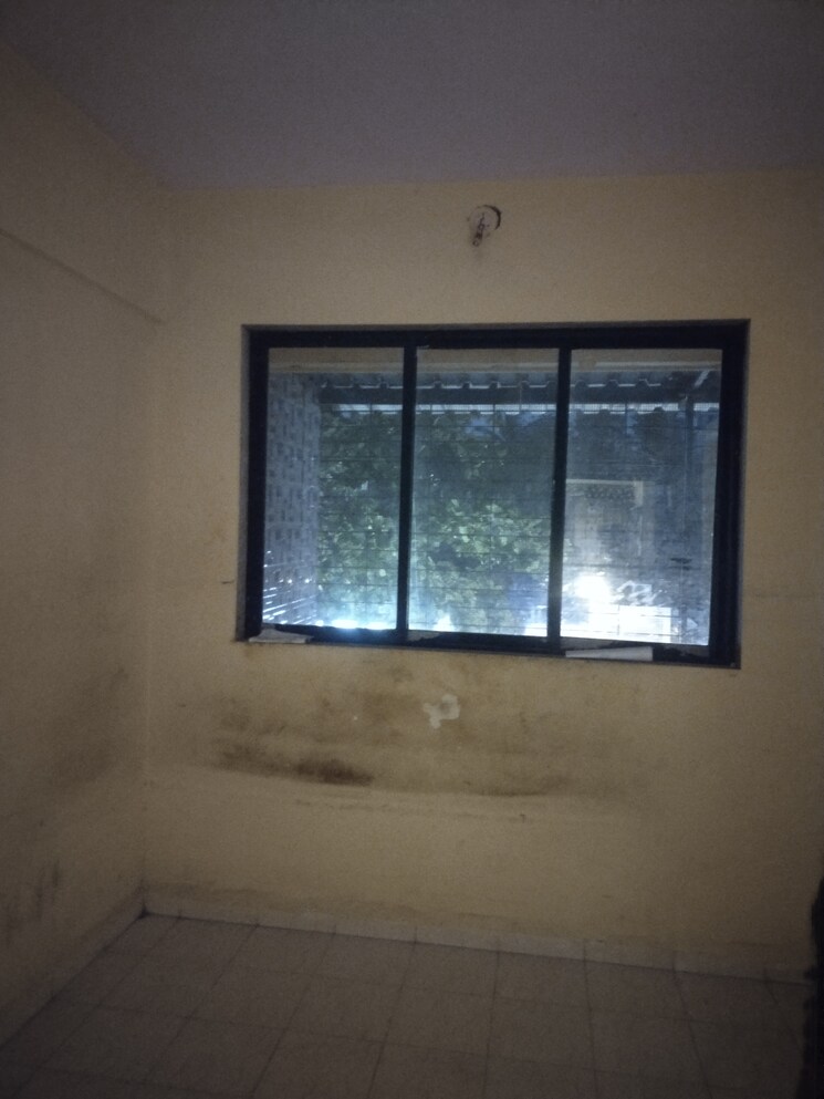 Room, angolimala-chs 1 RK 320 Sq.Ft. Apartment In Kurla East Mumbai 9156053