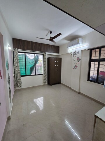 Room in 1 BHK Apartment at Varanasi Society, Warje – for Rent