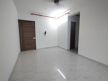 Room in 1 BHK Apartment at Chandak 34 Park Estate, Goregaon West – for Rent