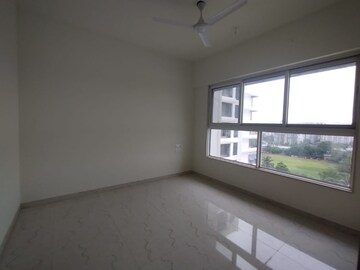Room in 1 BHK Apartment at Chandak 34 Park Estate, Goregaon West – for Rent