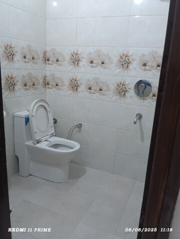 2 BHK Builder Floor For Sale in Dhakoli