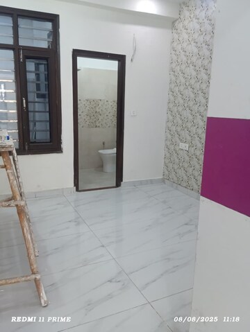 Room in 2 BHK Builder Floor at Dhakoli – for Sale