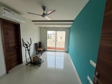 3 BHK Apartment For Sale in DLF The Crest, Sector 54