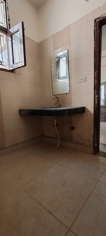 Bathroom in 1 BHK Builder Floor at Sector 37 Greater Noida – for Rent