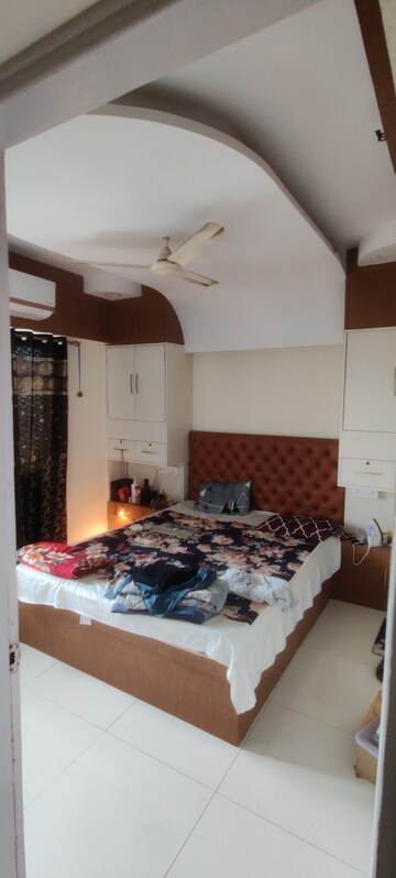 Bedroom in 2.5 BHK Apartment at SD Shree Vighneshwar Heights, Andheri West – for Rent