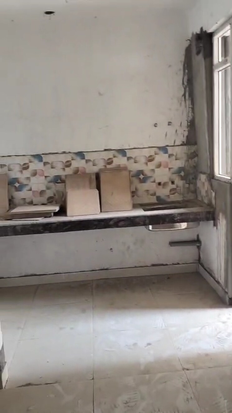 Kitchen, shree-energy-classic-homes 2 Bedroom 790 Sq.Ft. Apartment In Raj Nagar Extension Ghaziabad 9156259