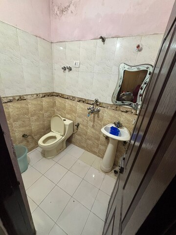 Bathroom in 3 BHK Apartment at Panchsheel Sps Heights, Ahinsa Khand 2 – for Rent