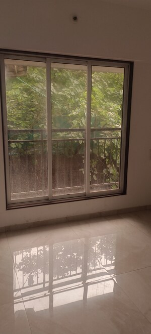 Room in 1 BHK Builder Floor at Radheya Sai Enclave, Naigaon East – for Sale