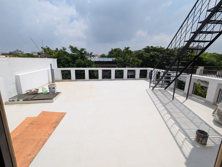 Balcony, beta ii greater noida 2 Bedroom 200 Sq.Mt. Builder Floor In Beta Ii Greater Noida Greater Noida 9156333