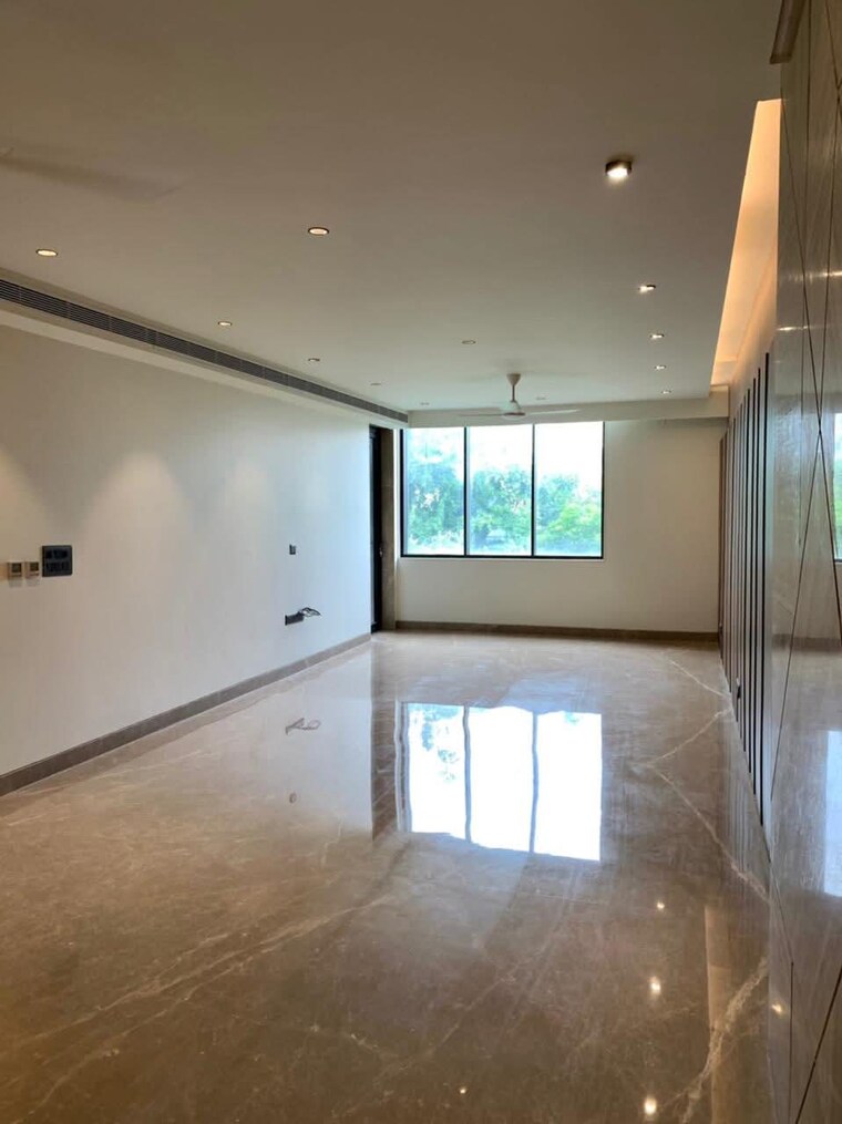 Room, tulip-yellow 3 Bedroom 1704 Sq.Ft. Apartment In Sector 69 Gurgaon 9156389