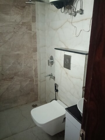 Attached Bathroom in 2 BHK Apartment at RWA Apartments, Sector 31 – for Rent