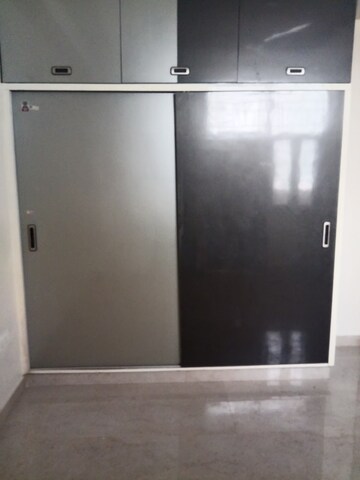 Furnished Amenities in 2 BHK Apartment at RWA Apartments, Sector 31 – for Rent