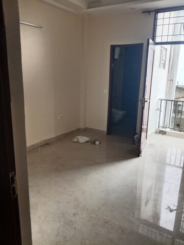 Building Lobby in 2 BHK Apartment at RWA Apartments, Sector 31 – for Rent
