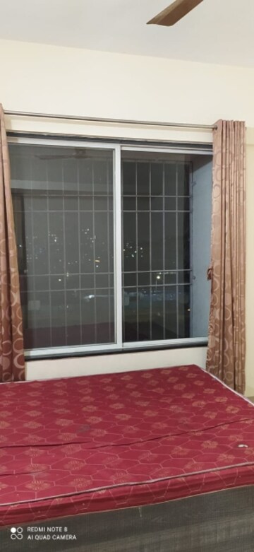 Room in 2 BHK Apartment at Rohan Silver Gardenia, Ravet – for Rent