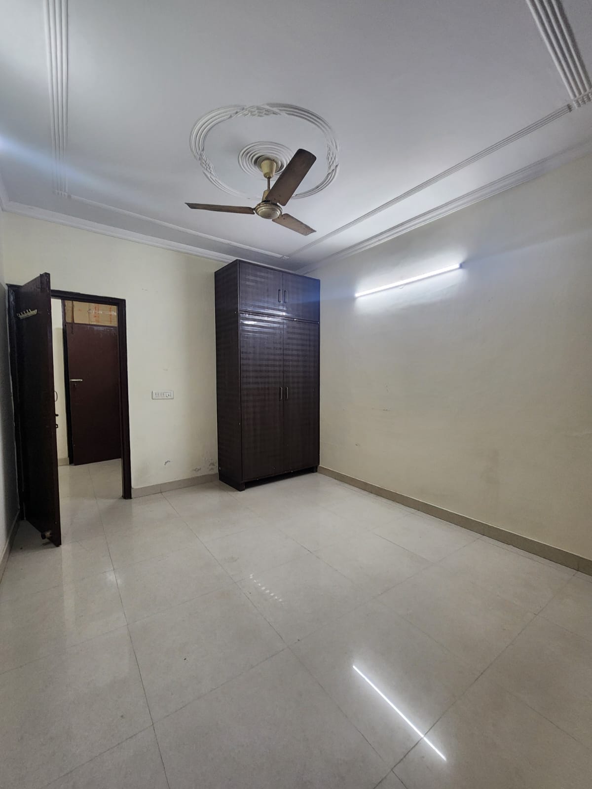 1 BHK Builder Floor For Rent in Chattarpur