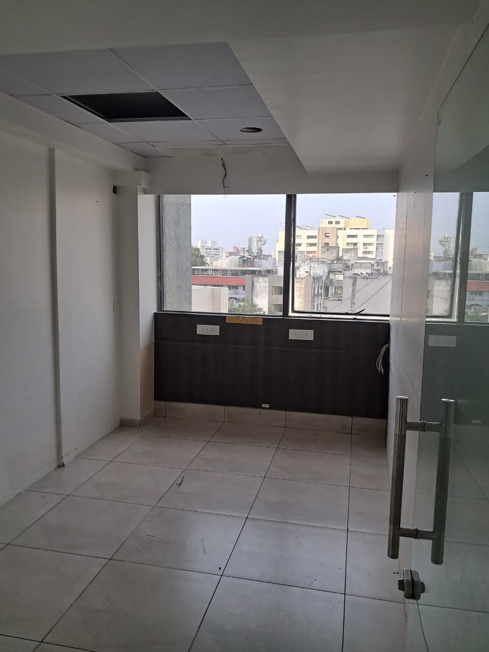 Office Space For Rent in Paldi