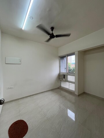 Room in 2 BHK Apartment at Lodha Golden Dream, Dombivli East – for Rent