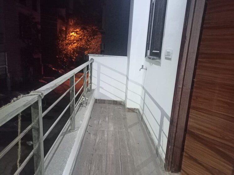 Balcony, sainik colony 3 Bedroom 1400 Sq.Ft. Builder Floor In Sainik Colony Faridabad 9156370