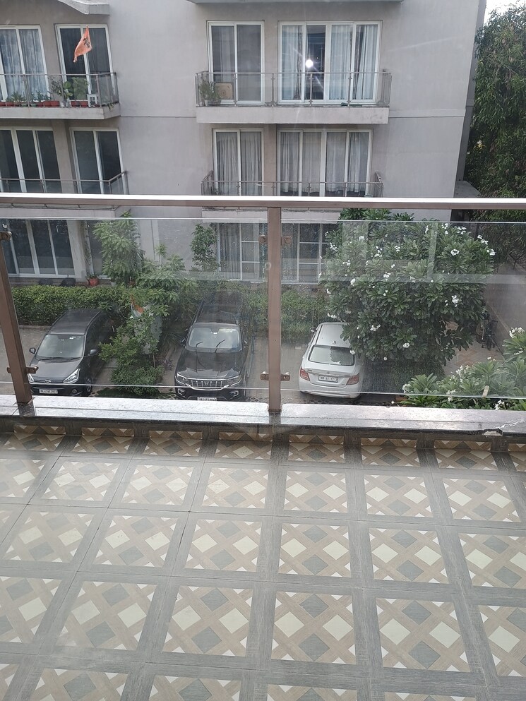 Balcony, bptp-amstoria 3.5 Bedroom 2282 Sq.Ft. Builder Floor In Sector 102 Gurgaon 9156496