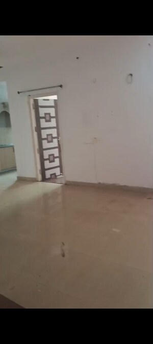 Room in 3 BHK Apartment at SCC Heights, Raj Nagar Extension – for Sale