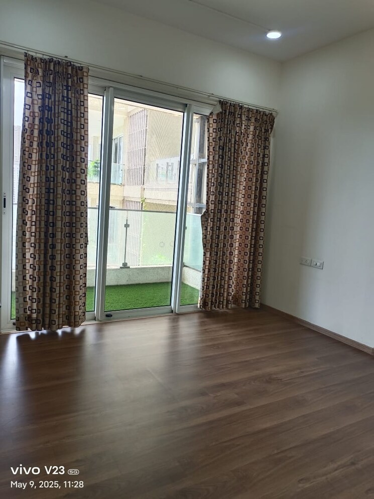 Room, lnt-crescent-bay-t5 3 Bedroom 1600 Sq.Ft. Apartment In Parel Mumbai 9156536