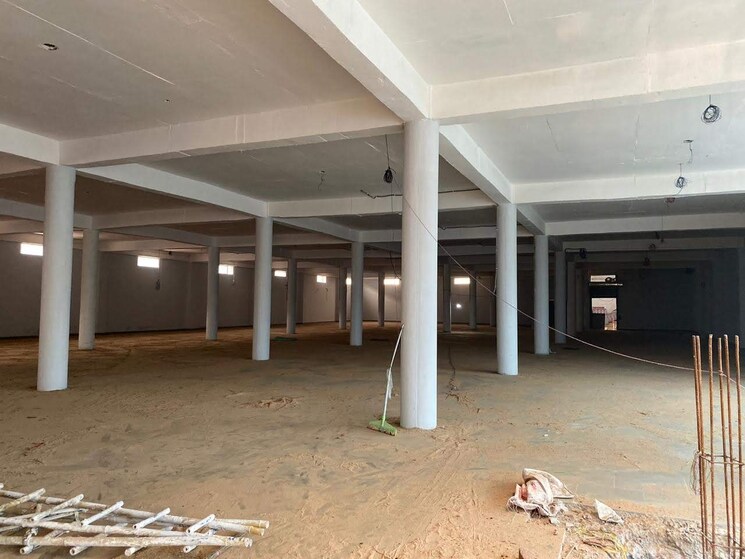  Parking, ecotech 6 greater noida Commercial Industrial Plot 450 Sq.Mt. In Ecotech 6 Greater Noida Greater Noida 9156480