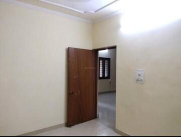 Room in 2 BHK Apartment at Sector 12 – for Rent