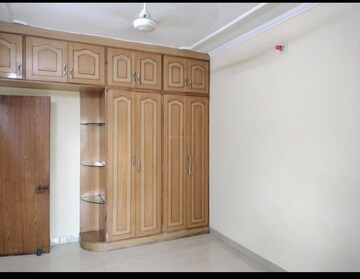 Room in 2 BHK Apartment at Sector 12 – for Rent