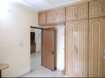 Room in 2 BHK Apartment at Sector 12 – for Rent