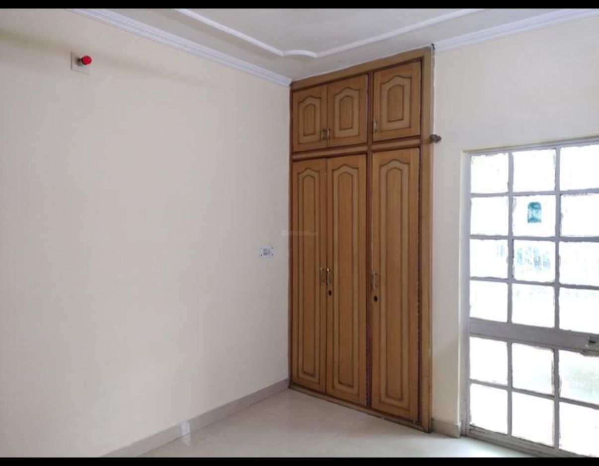 2 BHK + Pooja Room Apartment For Rent in Sector 12