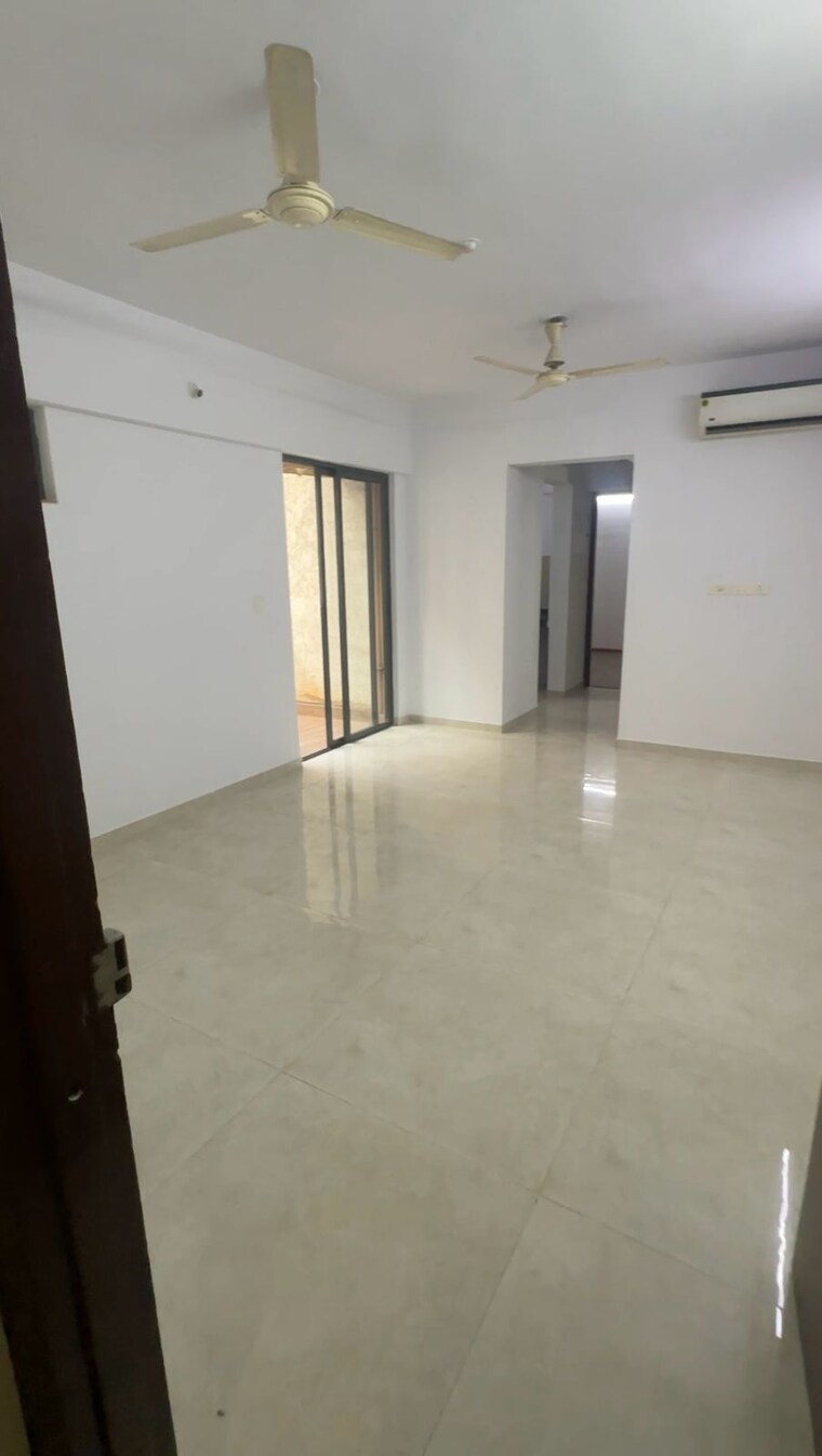 Room, lodha-palava-city-lakeshore-greens 1 Bedroom 528 Sq.Ft. Apartment In Dombivli East Thane 9156578