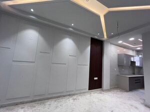 Hall in 2 BHK Builder Floor at Paschim Vihar – for Sale