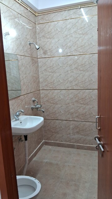 Bathroom in 3 BHK Apartment at Sector 5 Dwarka – for Rent