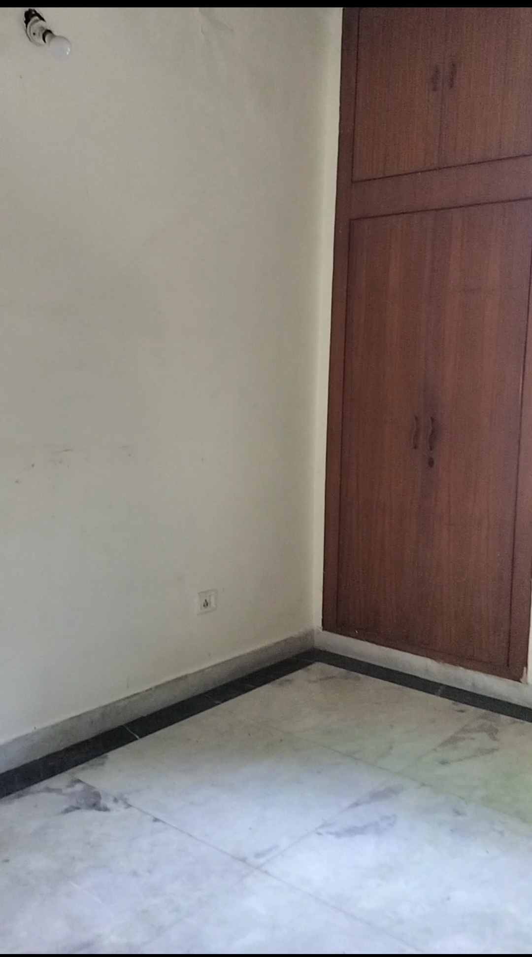 2 BHK + Extra Room Independent House For Rent in RWA Apartments Sector 41