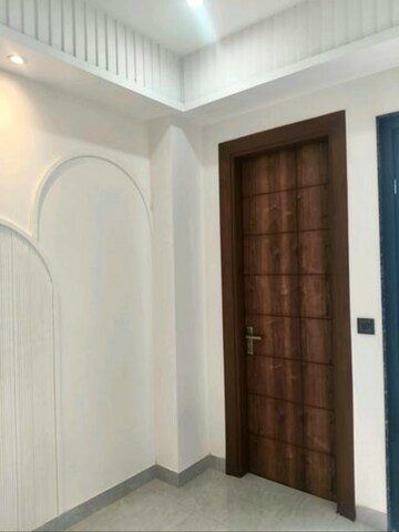 Building Lobby in 3 BHK Apartment at Runwal Towers, Mulund West – for Rent