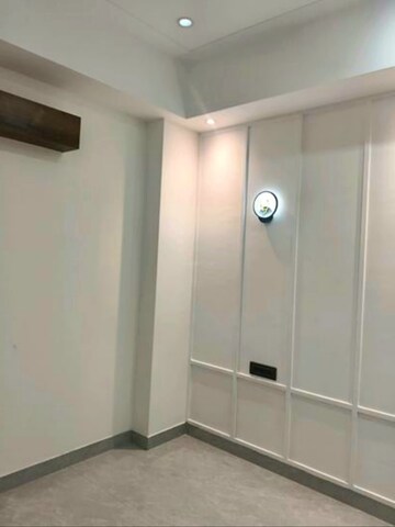 Building Lobby in 3 BHK Apartment at Runwal Towers, Mulund West – for Rent