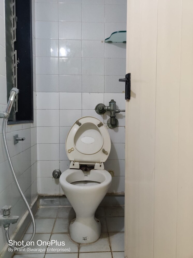 Bathroom, hiranandani-gardens-canna 1 Bedroom 450 Sq.Ft. Apartment In Powai Mumbai 9156584